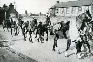 British Army leaving  Custume Barracks, 1922